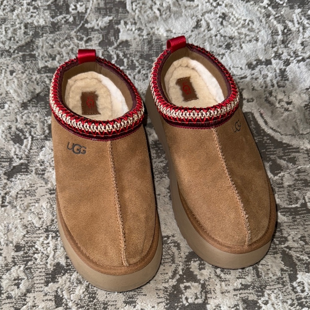 Platform UGG Tazman
